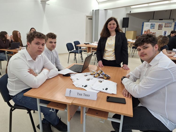 Diákjaink a legjobb 8 között az országos AI versenyen