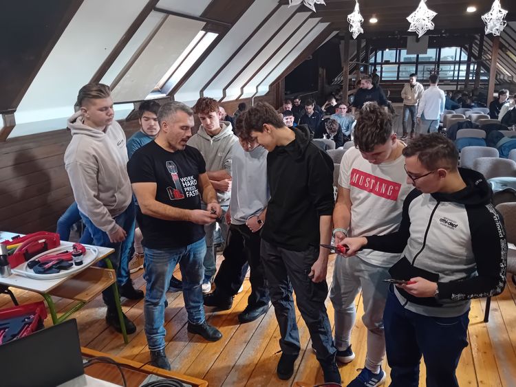 Szakmai előadást tartott a Rothenberger Hungária Kft. a Péchy épületgépész tanulóinak