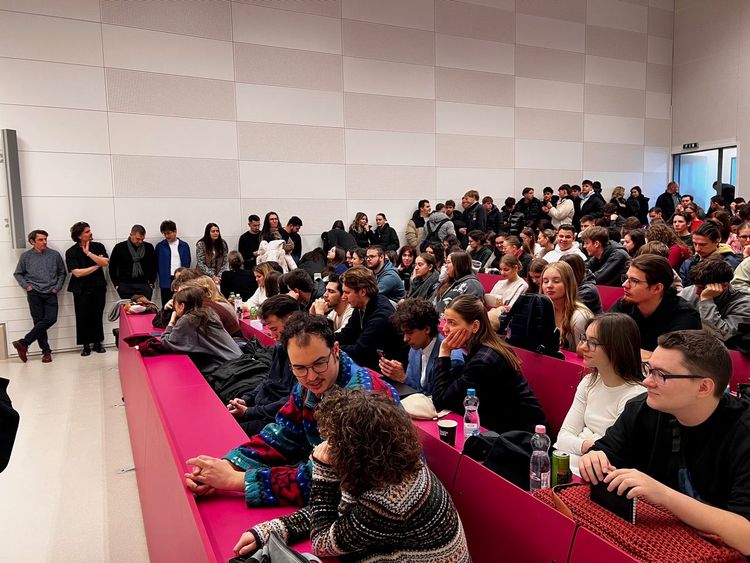  Betekintés az egyetemi világba 