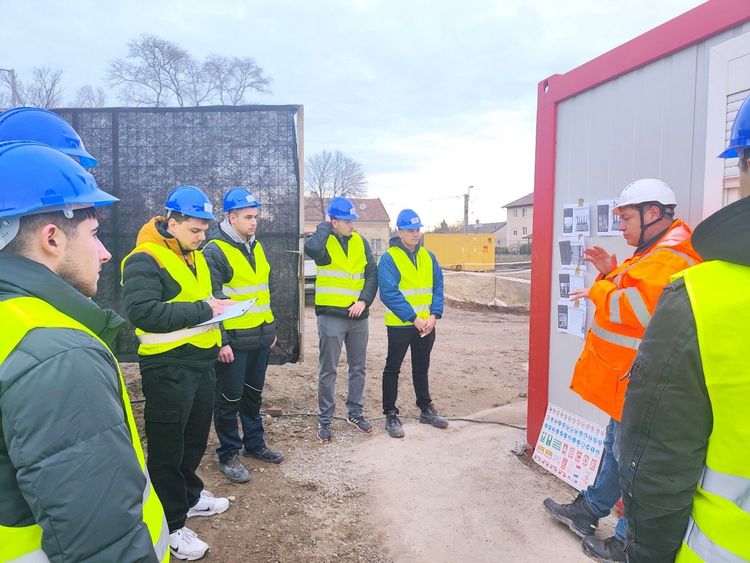 Építkezéslátogatáson jártak tanulóink 