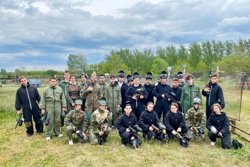 Paintball és múzeumlátogatás